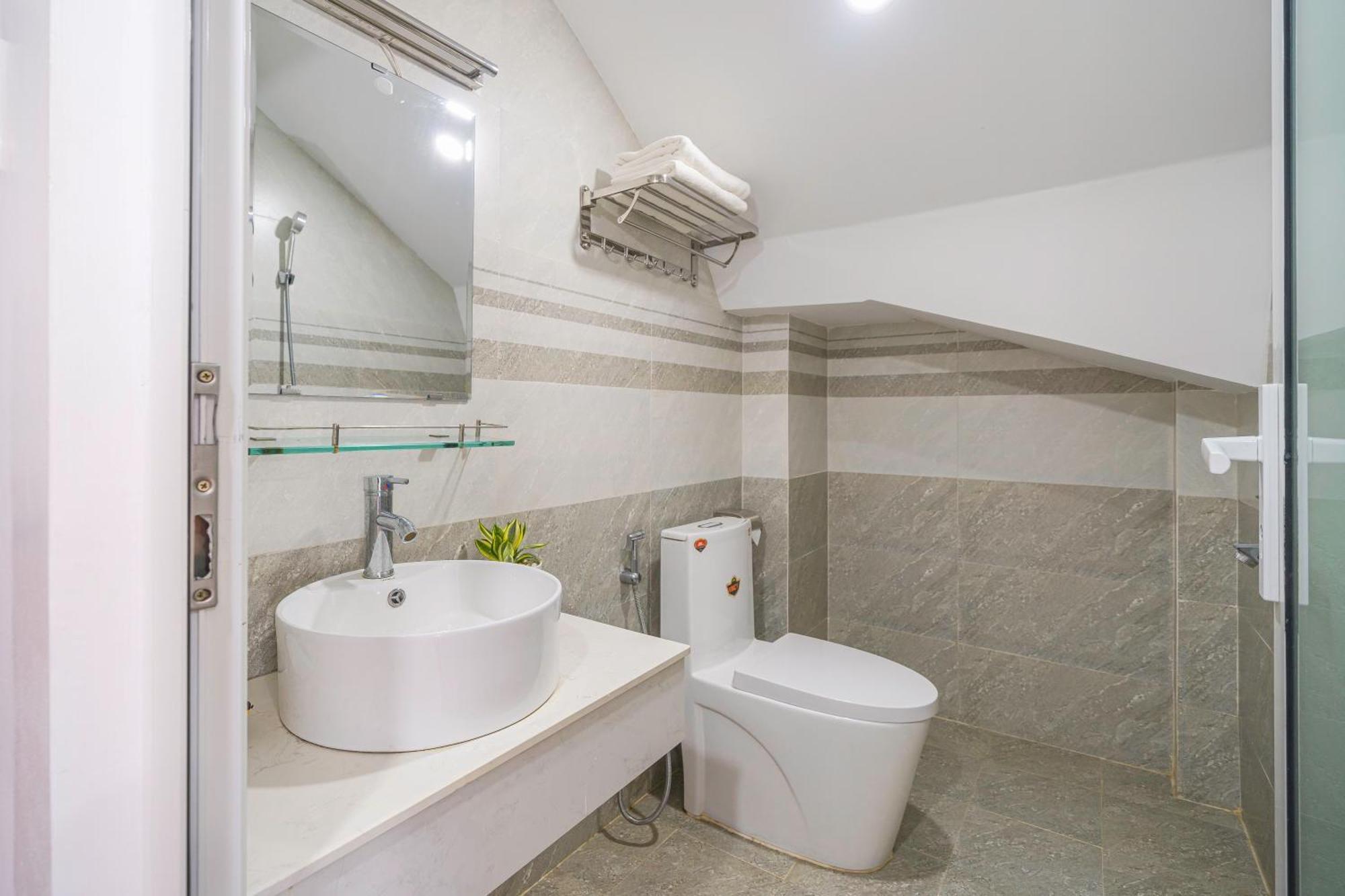 Khách Sạn Lối Về Đà Lạt Esterno foto