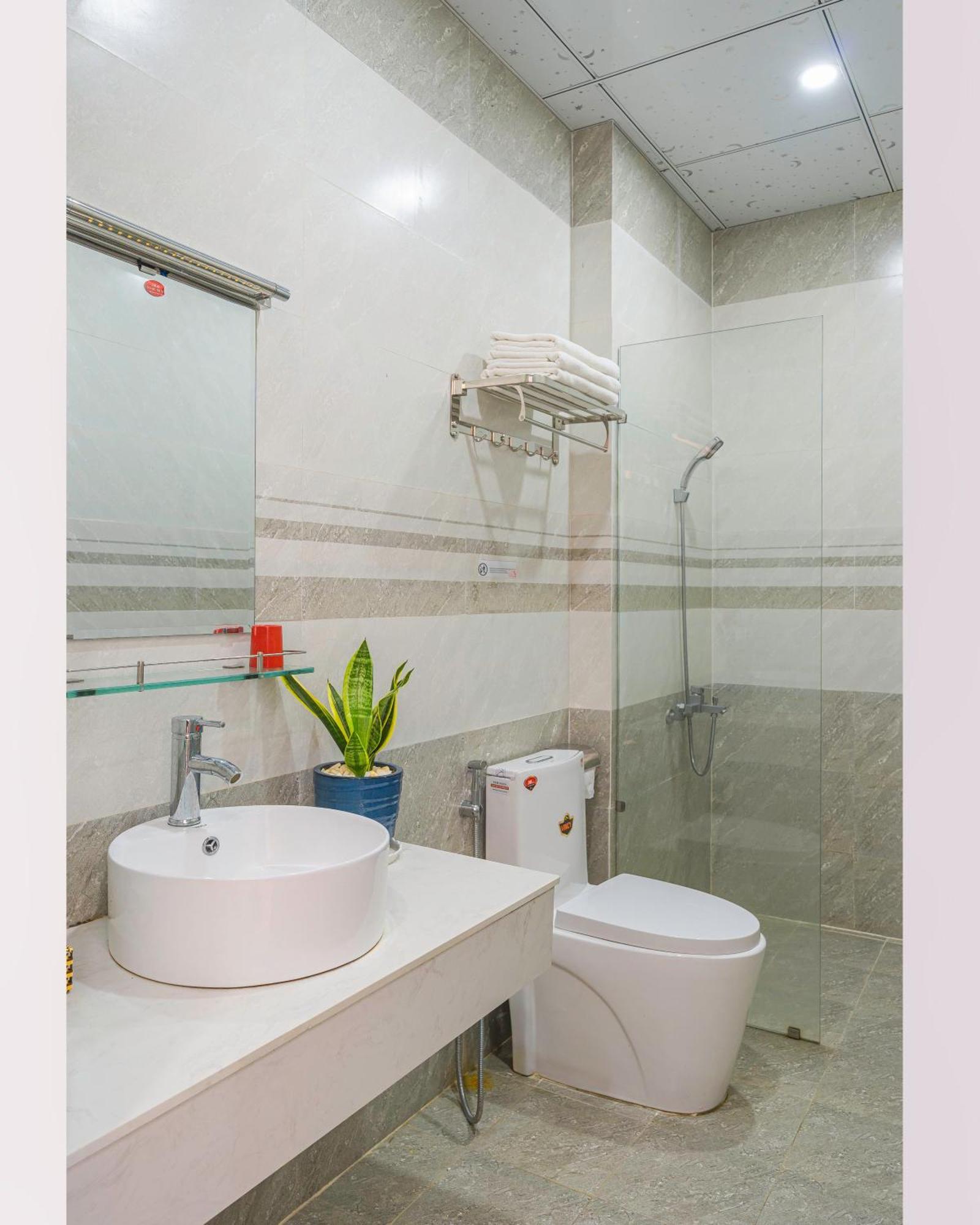 Khách Sạn Lối Về Đà Lạt Esterno foto